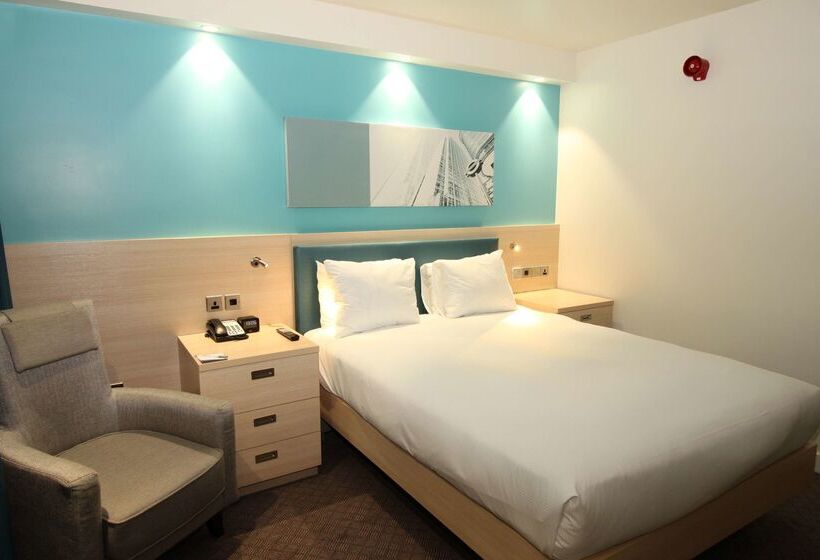 هتل Hampton By Hilton London Docklands