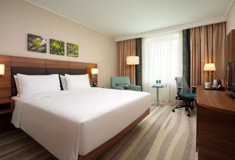 בית מלון כפרי Hilton Garden Inn Moscow Krasnoselskaya