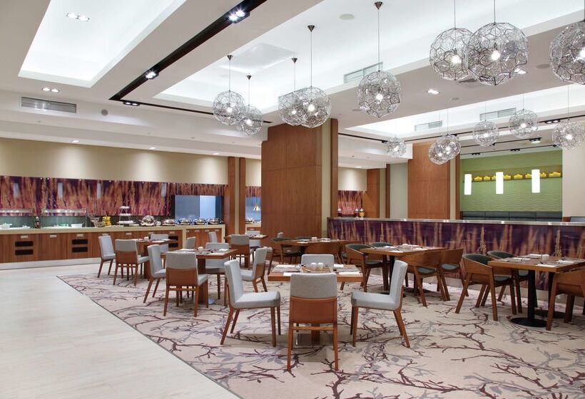 בית מלון כפרי Hilton Garden Inn Moscow Krasnoselskaya