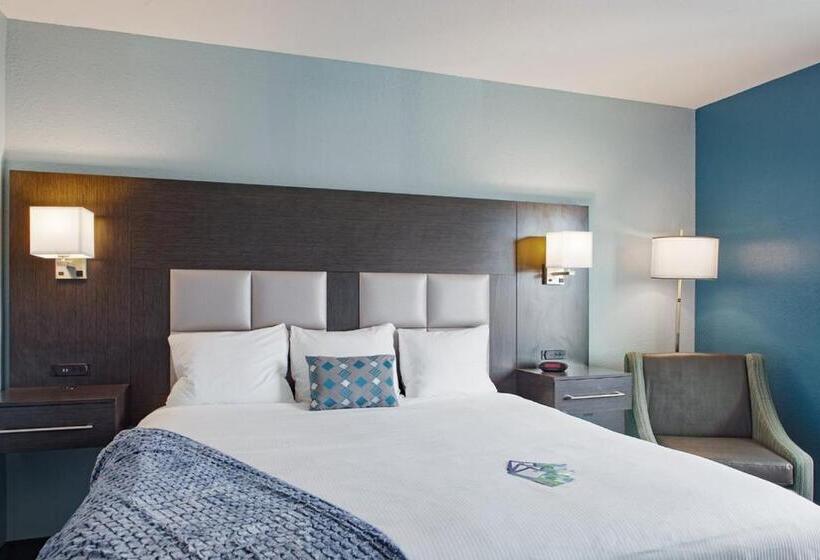 هتل Iris Garden Inn