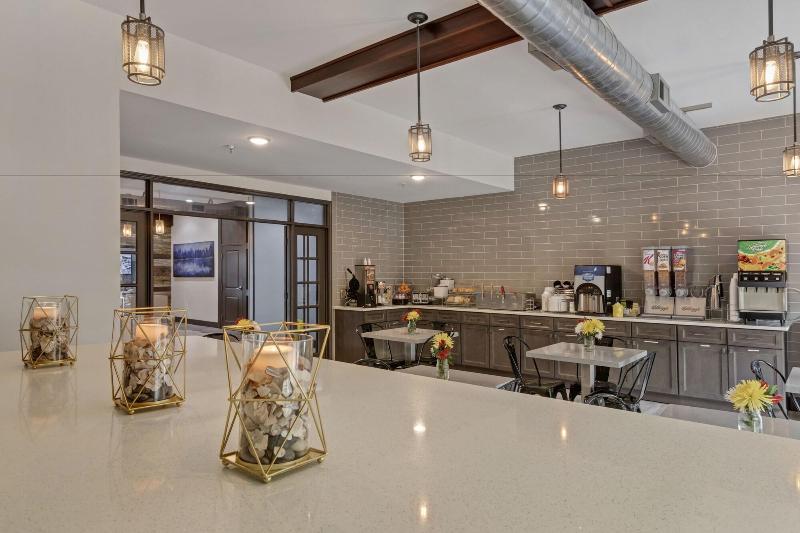 酒店 Iris Garden Inn