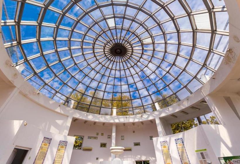 هتل Korall Adlerkurort