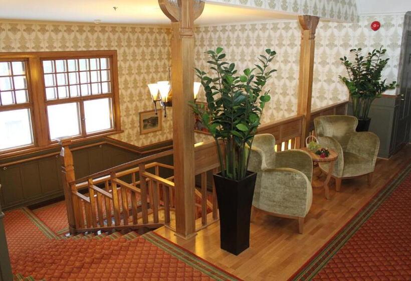 בית מלון כפרי Kruunupuisto