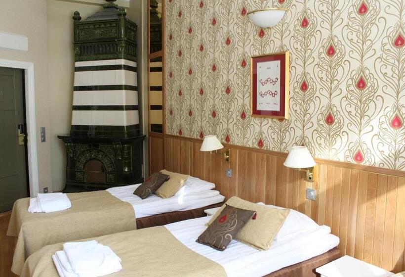 בית מלון כפרי Kruunupuisto