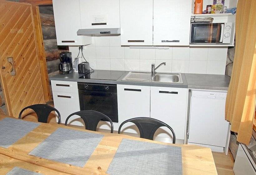 호텔 Kuukkeli Log Houses Porakka Inn