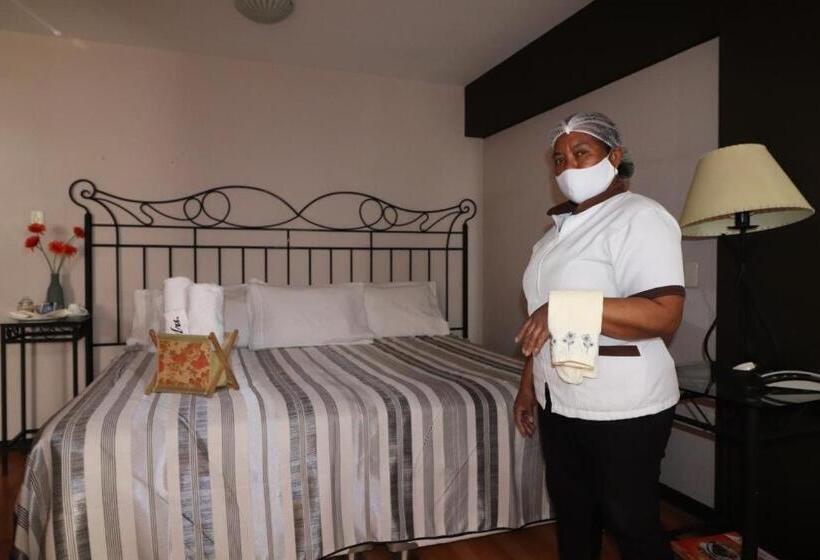 בית מלון כפרי La Mansion Del Sol