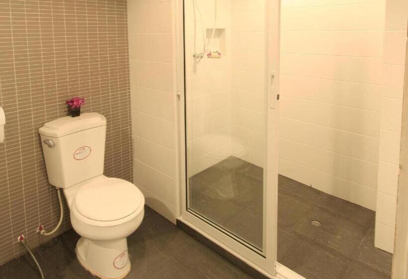 فندق Laemchabang City