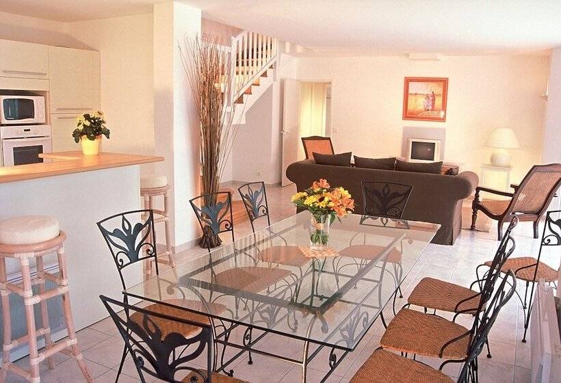 هتل Lagrange Vacances   Eden Parc Golf