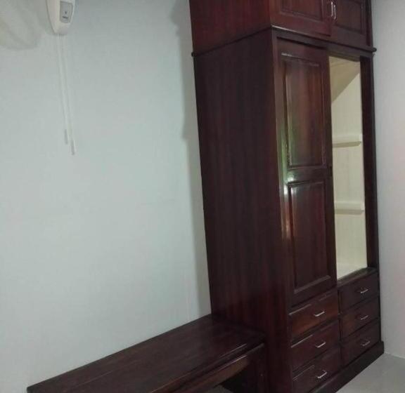 Отель Lanta Cottage Sha Plus