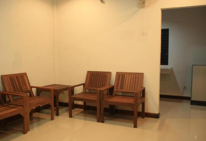 Отель Lanta Cottage Sha Plus