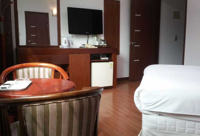 בית מלון כפרי Lighthouse