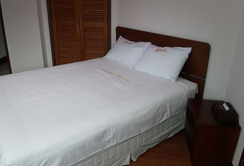 בית מלון כפרי Lighthouse