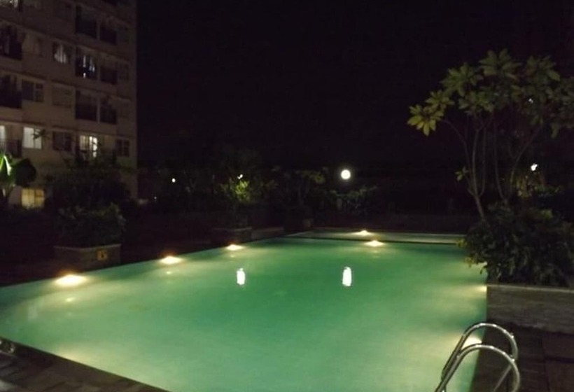 בית מלון כפרי Margonda Residence Iii