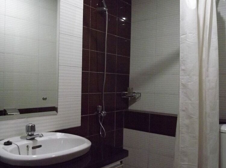 בית מלון כפרי Margonda Residence Iii