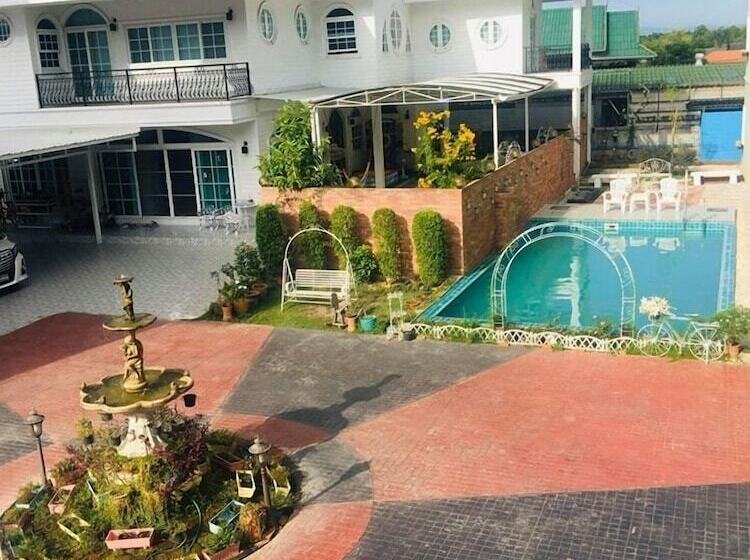 호텔 Na Banmae Resort