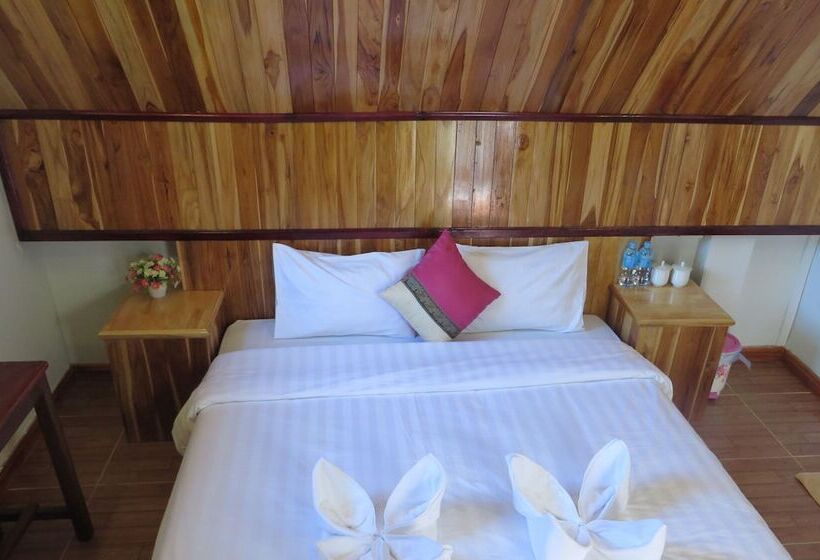 ホテル Namkhanriverside