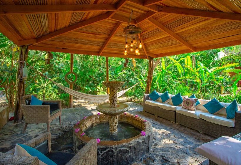 酒店 Ocho Artisan Bungalows