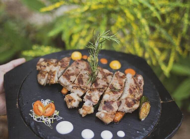 酒店 Ocho Artisan Bungalows