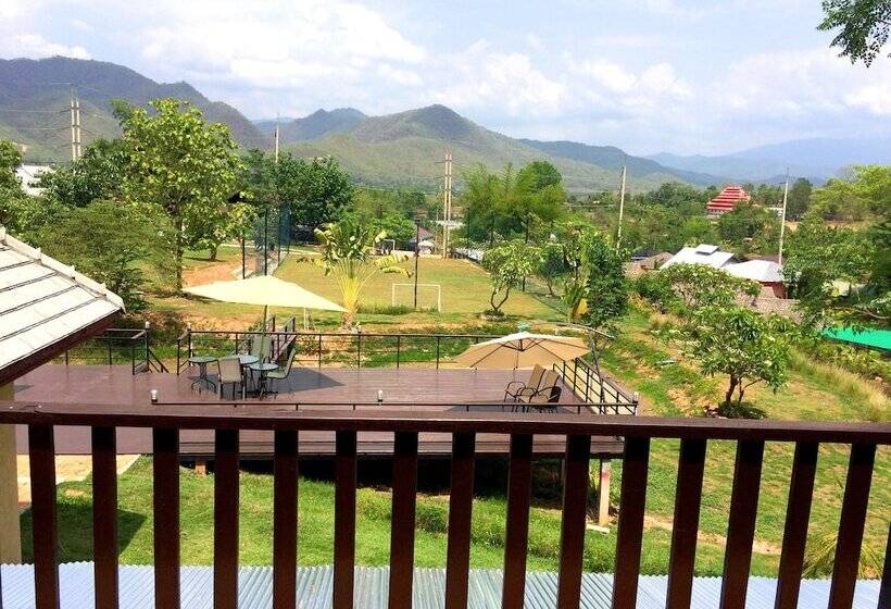 בית מלון כפרי Pai Yododo Resort