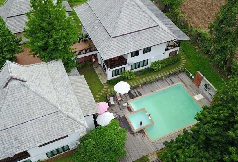 בית מלון כפרי Pai Yododo Resort