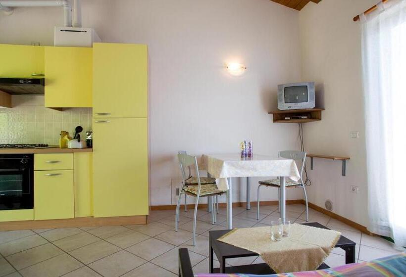 בית מלון כפרי Panorama E Residence