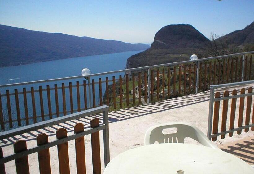 בית מלון כפרי Panorama E Residence