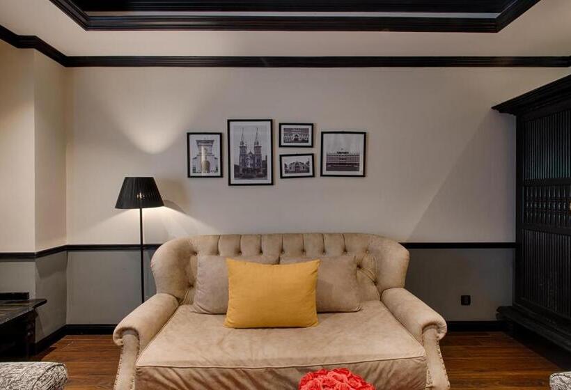 هتل Paracel Danang