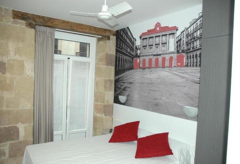 호텔 Pensión Koxka