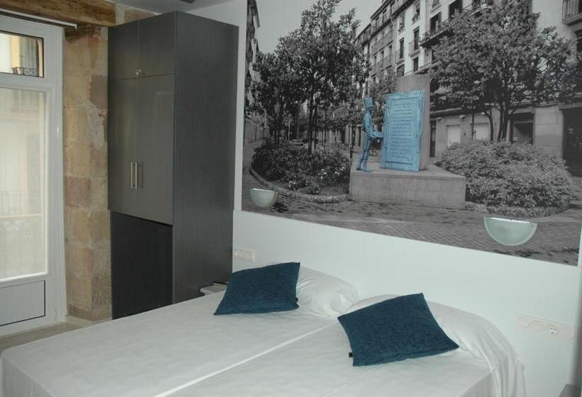 호텔 Pensión Koxka