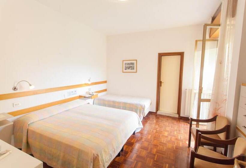 בית מלון כפרי Rossini