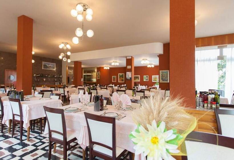 בית מלון כפרי Rossini