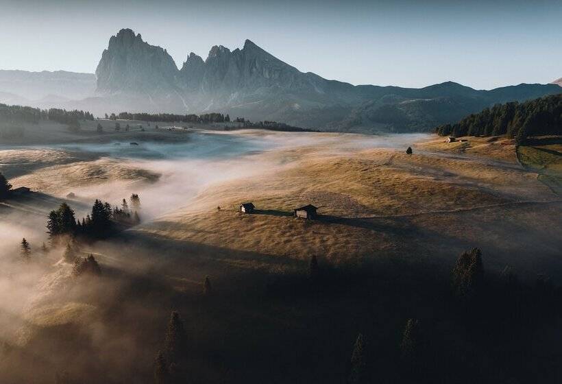 Отель Sensoria Dolomites