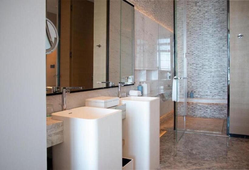 هتل Sofitel Foshan Shunde   Free Shuttle Bus During Canton Fair