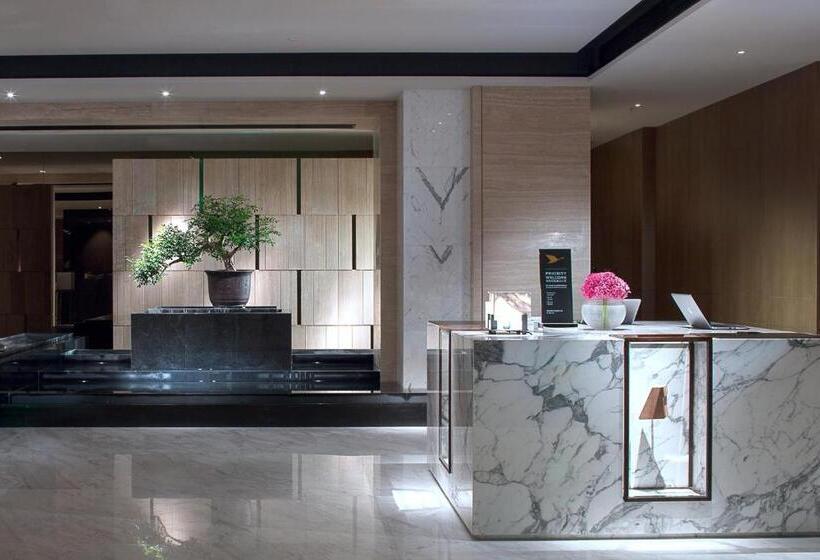 هتل Sofitel Foshan Shunde   Free Shuttle Bus During Canton Fair