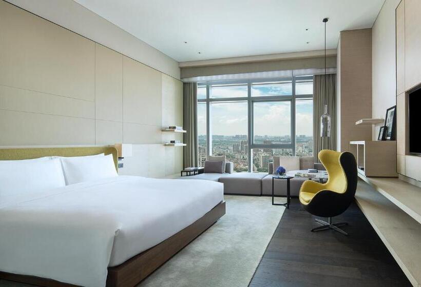 هتل Sofitel Foshan Shunde   Free Shuttle Bus During Canton Fair