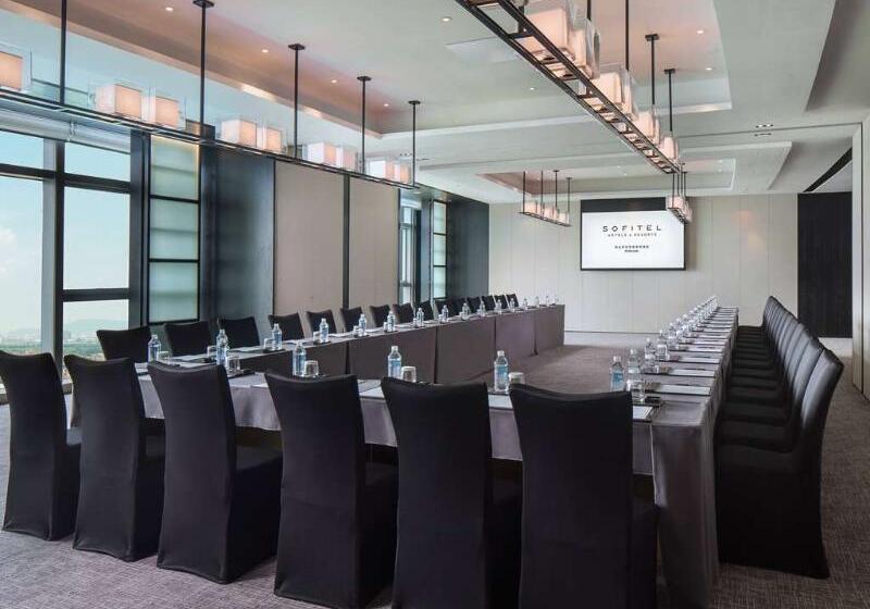 هتل Sofitel Foshan Shunde   Free Shuttle Bus During Canton Fair