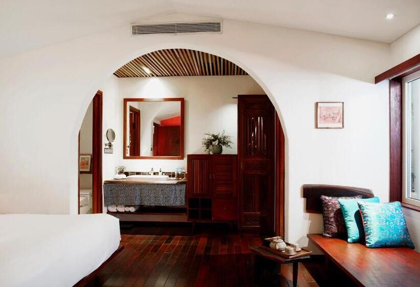 هتل The Myst Dong Khoi