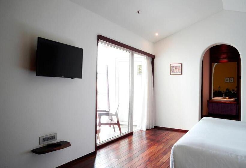 هتل The Myst Dong Khoi