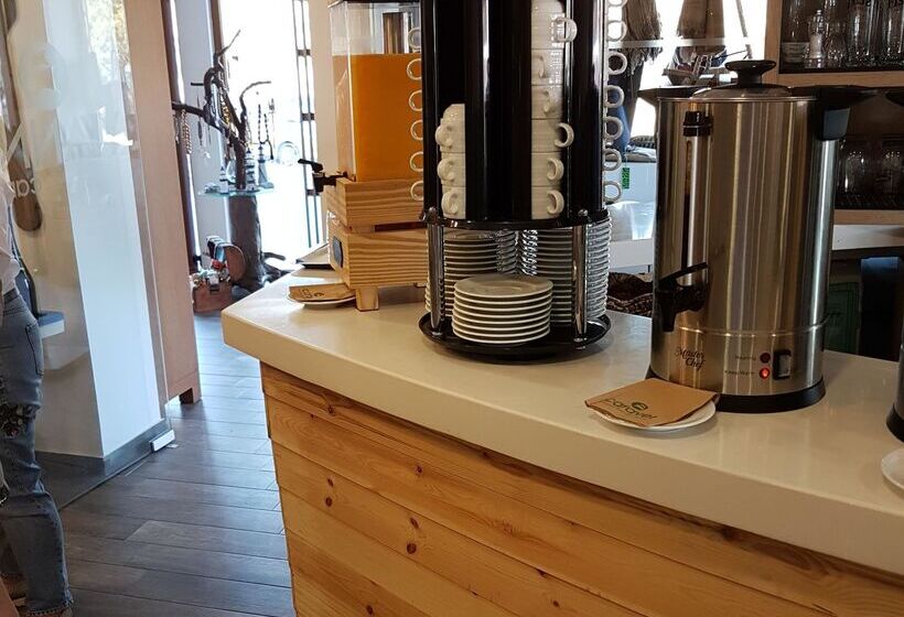 Отель Yianna Caravel Suites By Checkin Adults Only