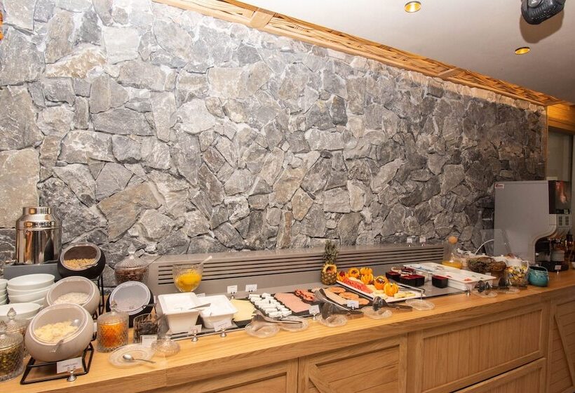 Отель Yianna Caravel Suites By Checkin Adults Only