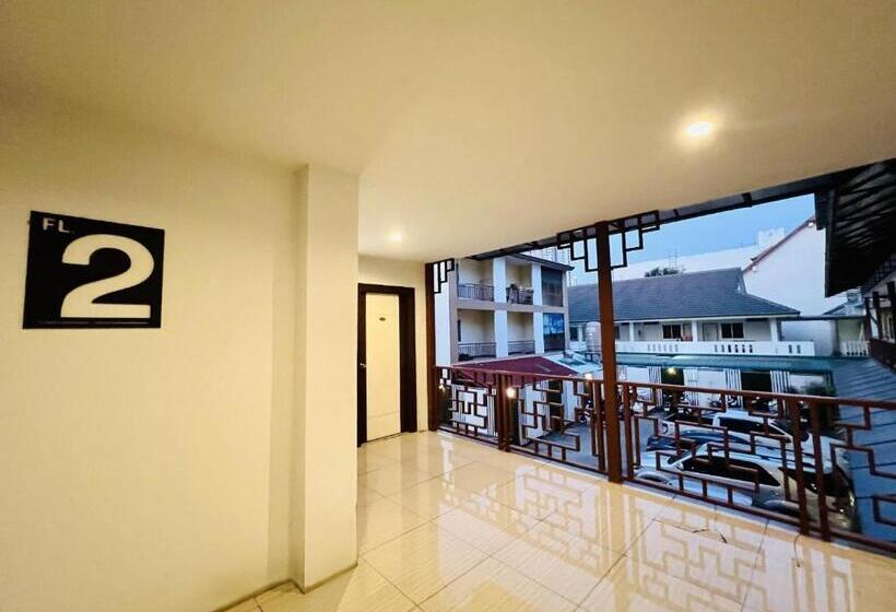 Inn Kham Apartment