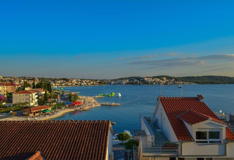 Luxury Apartments Villa Tea