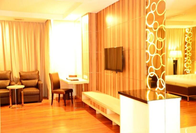 Nagoya Hill Hotel Batam