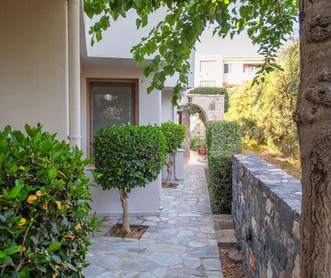 Nancy   Chara Apartments