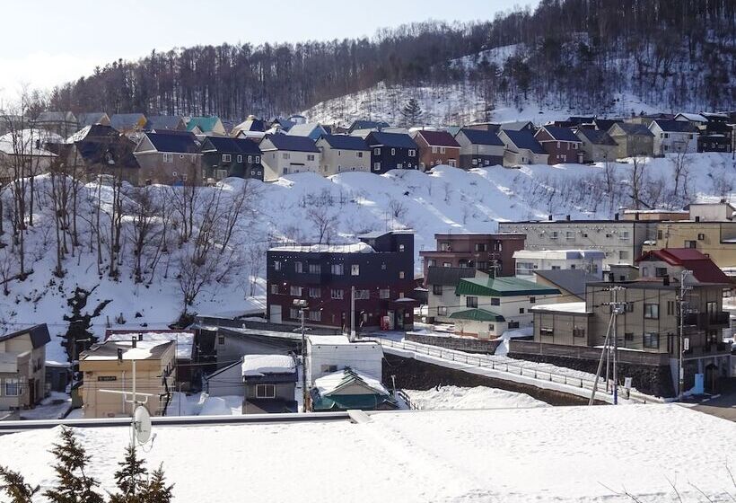 Otaru Guesthouse Harvest   Hostel