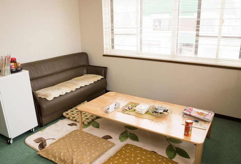 Otaru Guesthouse Harvest   Hostel