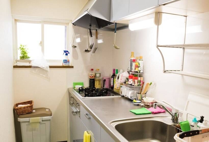 Otaru Guesthouse Harvest   Hostel