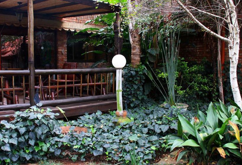 بنسيون Ngena Guest House