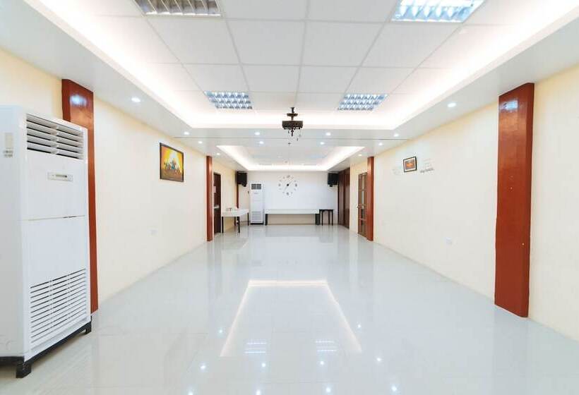 ペンション Reddoorz @ Rosario Street Bacolod