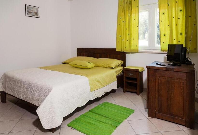 پانسیون Rooms Vesna